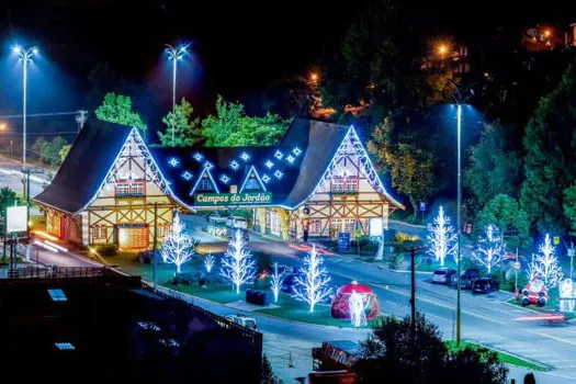 “Parada de Natal na Montanha” em Campos do Jordão acontece neste sábado (11)_x000D_