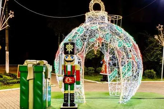 Campos do Jordão celebra o Natal com desfile de carros alegóricos nesta quinta (23)