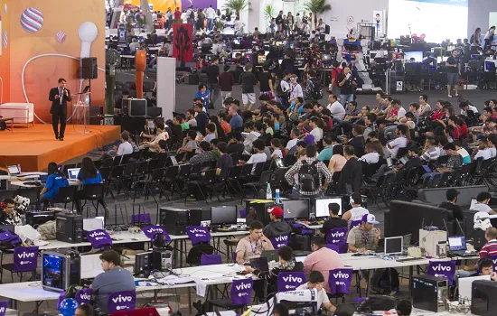 Políticas inovadoras da Seduc-SP marcam presença na Campus Party