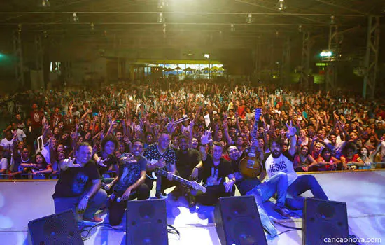 Canção Nova é ponto de encontro da juventude nas férias