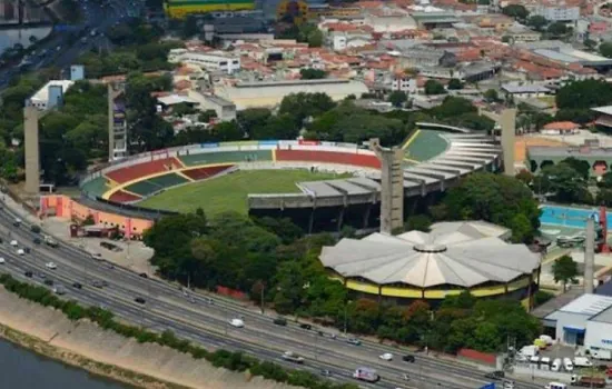 Santos estuda parceria com a Portuguesa para mandar jogos no estádio do Canindé