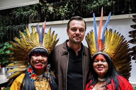 Em Cannes, DiCaprio encontra Guajajara em evento sobre causa indígena