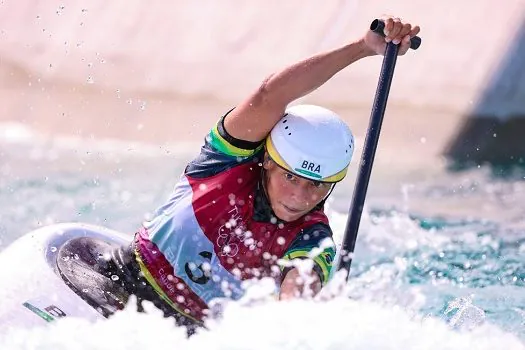 Ana Sátila comete erros na final e fica em 10º lugar na canoagem slalom