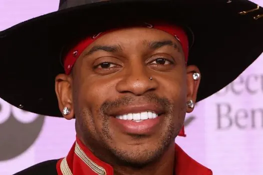 Cantor country Jimmie Allen é acusado de estuprar sua ex-empresária