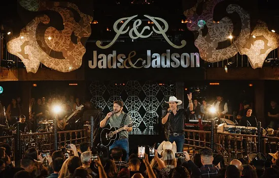 Jads & Jadson lançam álbum completo “20 Anos de História”