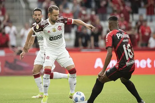 Brasileiro: Athletico-PR arranca empate com Flamengo