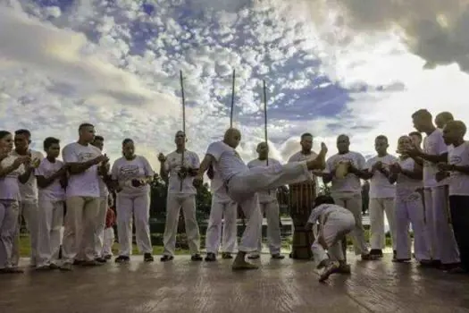 Estação Palmeiras-Barra Funda da CPTM recebe roda de capoeira na quinta-feira