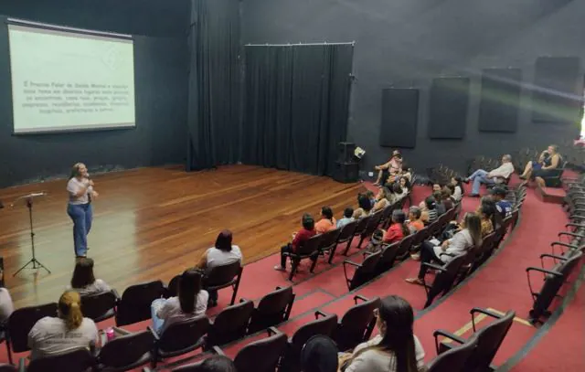 CAPS de Ribeirão Pires fecha Janeiro Branco com encontro no Anfiteatro