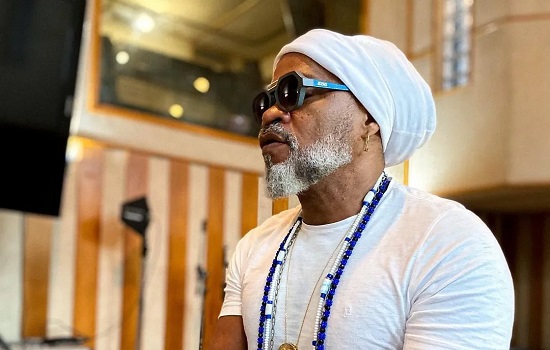 Carlinhos Brown completa 60 anos