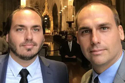 Eduardo Bolsonaro defende irmão por críticas ao GSI