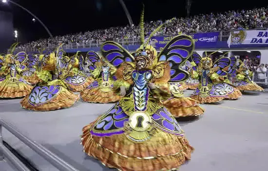 Prefeito de SP diz que muito provavelmente capital terá carnaval 2022