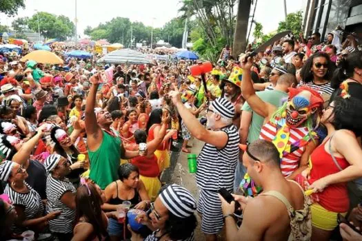 Carnaval pode provocar alta de casos de covid