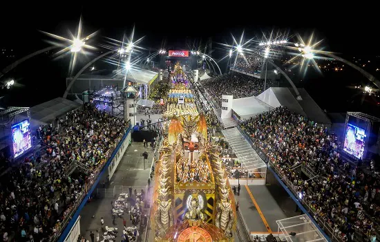 Ingressos para carnaval no sambódromo em SP voltam a ser vendidos hoje