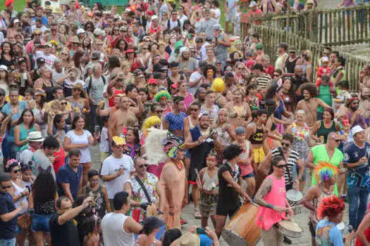 Suspensão do Carnaval 2021 afeta diferentes segmentos da economia