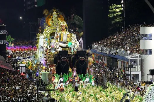 Camisa Verde e Branco abre hoje desfile do grupo especial em SP