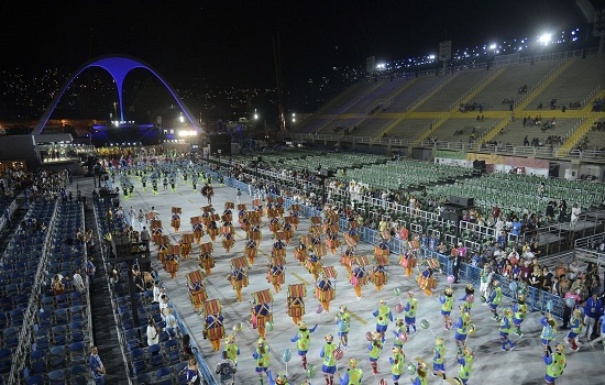 Carnaval renasce no Sambódromo após dois anos de pandemia