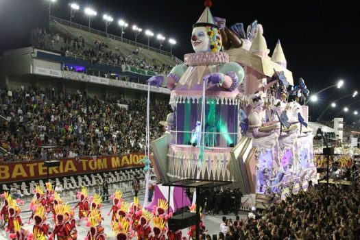 Sambódromo está pronto para os desfiles das escolas de samba de SP