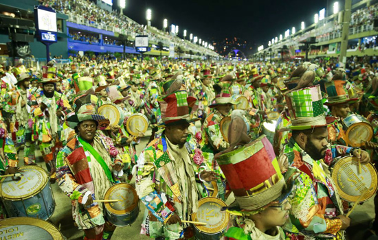 Saúde SP define os protocolos sanitários para os desfiles do Carnaval 2022