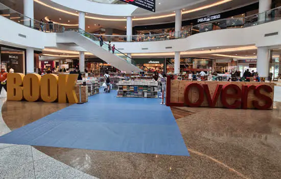 Carnaval com livros no São Bernardo Plaza