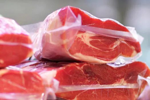 Com alta dos preços da carne, inflação deve ficar em 0,81% em dezembro