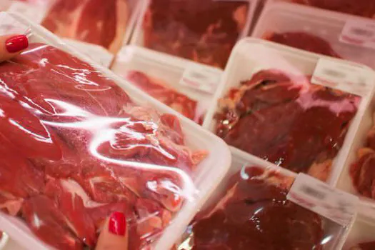 Brasil abre mercados para carne bovina, lácteos e material genético_x000D_