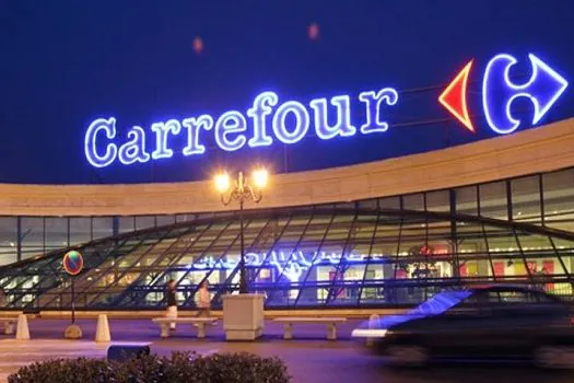 Carrefour não pretende fazer cisão entre atacarejo e varejo, diz CEO