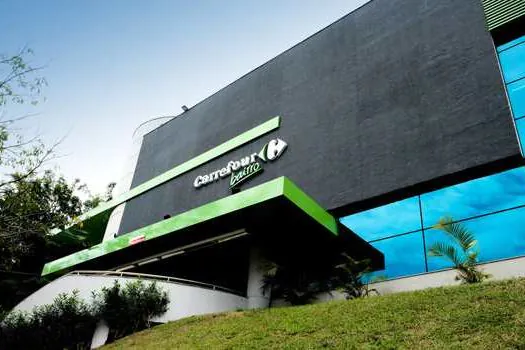 Grupo Carrefour Brasil realiza campanha de apoio ao futuro de meninas e jovens mulheres