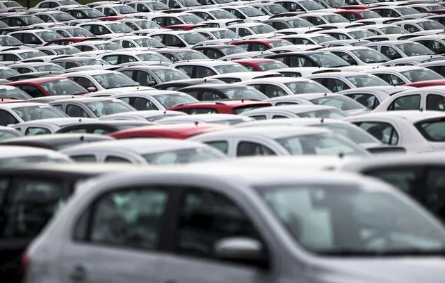 Alckmin anuncia corte de impostos para baixar preço do carro popular entre 1