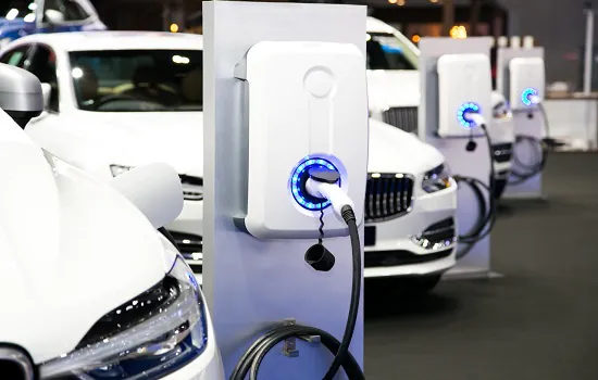 Carros elétricos tiveram recorde de vendas em 2021