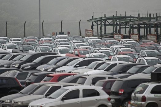 Anfavea: queda de impostos pode aumentar venda em até 300 mil carros