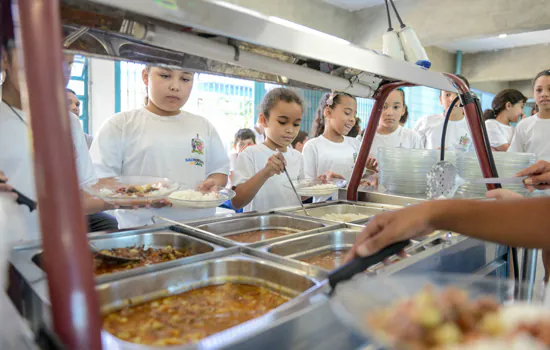 São Bernardo promove 4ª recarga de crédito do Cartão Merenda