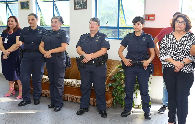 GCM de Santo André cria cartilha para mulheres atendidas pela Patrulha Maria da Penha