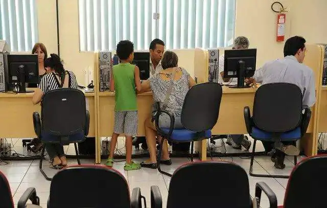 Cartórios de SP registram mais de 2.600 mudanças de nome no primeiro ano da nova Lei