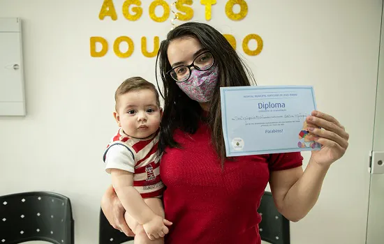 Casa da Gestante de São Caetano encerra Agosto Dourado com entrega de diplomas