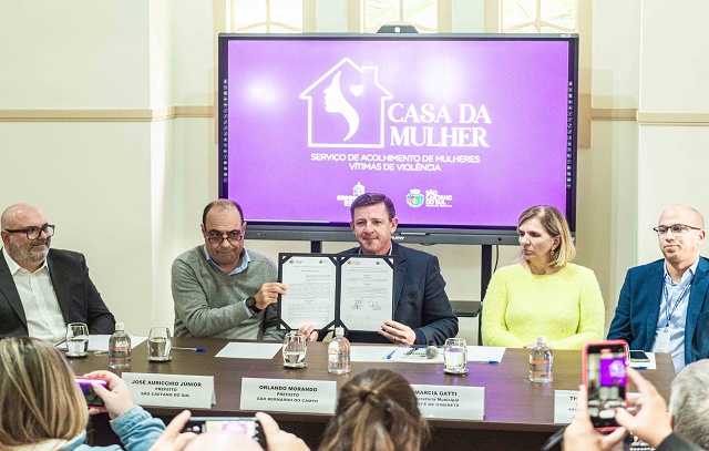 Prefeito Orlando Morando firma convênio com São Caetano para instalação da Casa da Mulher