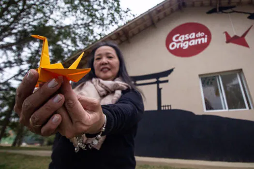 Ribeirão Pires mobiliza moradores para confecção de tsurus de origami