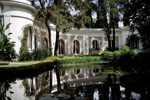 Edição de fim de ano do Bazar da Cidade na Casa Museu Ema Klabin