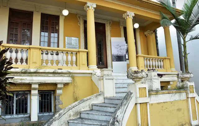 Casa do Olhar recebe lançamento do livro “Tentacular” de Renata Pelegrini neste sábado