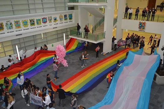 Casamento LGBT+ se torna legal em todo o México