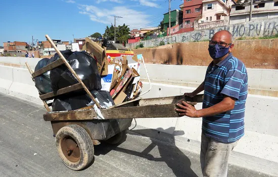 Semasa abre consulta pública de política municipal para catadores de recicláveis