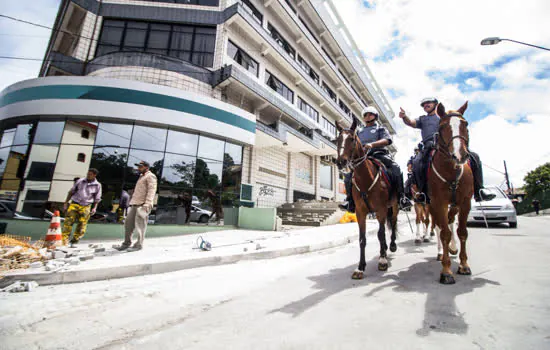 Cavalaria do BAEP realiza ação especial de segurança em Ribeirão Pires