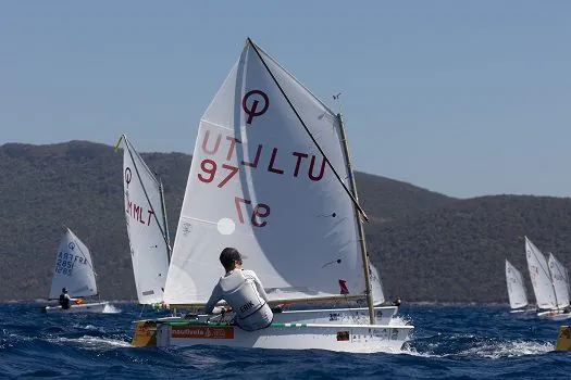 Brasil termina Mundial de Optimist com dois garotos no Top 10