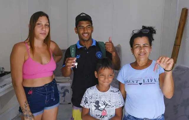 Governo de SP já ergueu 10 prédios para famílias atingidas pelas chuvas em São Sebastião