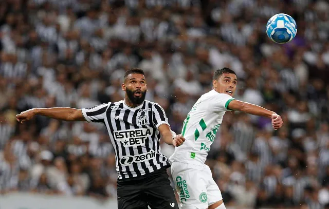 Ceará vence a Chapecoense no dia do aniversário e cola no G-4 da Série B