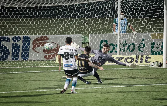 Ceará vence Coritiba e assegura vaga na Copa Sul-Americana