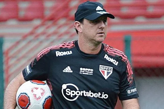 Ceni prepara São Paulo com “vitalidade” para enfrentar Flamengo no sábado