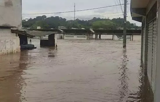 Sobe para 21 o número de mortes resultantes das fortes chuvas na Bahia