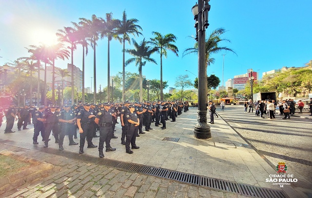 SP: Novos guardas civis metropolitanos participam de cerimônia no Centro