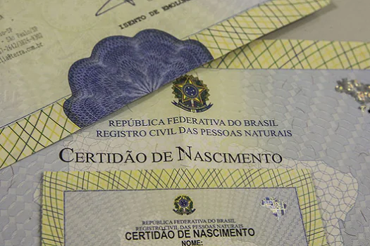 Quase 57 mil recém-nascidos foram registrados sem o nome do pai