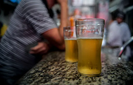 Sobe para três o número de lotes da cerveja Belorizontina contaminados